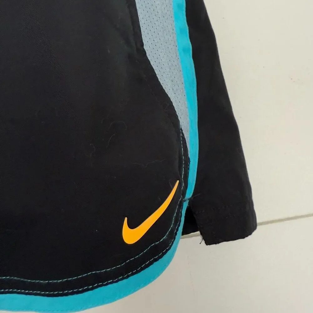 Nike Women’s Medium Black Blue Shorts Athletic